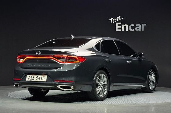 Hyundai Grandeur 2.4 Premium Special — пробег 63 658 км — фото 2 из 5