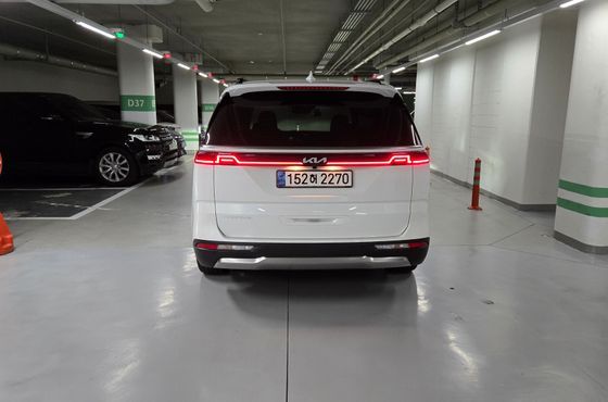 Kia Carnival Diesel 9-Seater Signature — пробег 58 000 км — фото 4 из 5