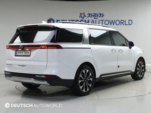 Kia Carnival Diesel 9-Seater Signature — пробег 73 911 км — фото 2 из 5