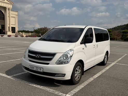Hyundai Starex 3-Seater VAN CVX Luxury — пробег 255 692 км — фото 3 из 5