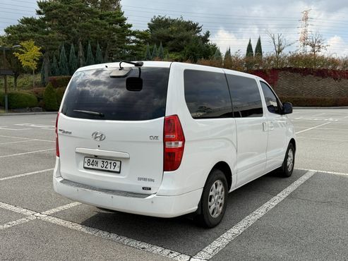 Hyundai Starex 3-Seater VAN CVX Luxury — пробег 255 692 км — фото 4 из 5