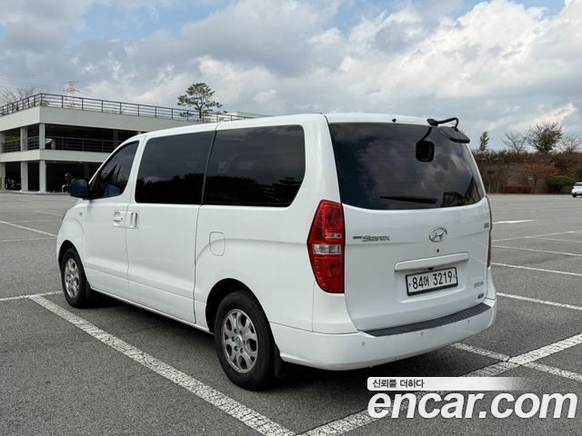 Hyundai Starex 3-Seater VAN CVX Luxury — пробег 255 692 км — фото 5 из 5