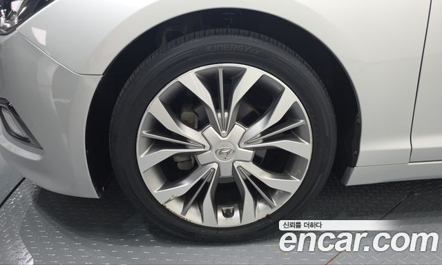 Hyundai Sonata 2.0 Premium — пробег 103 990 км — фото 5 из 5