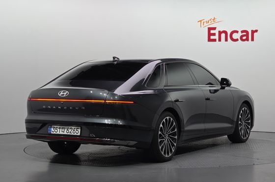 Hyundai Grandeur 2,5 Gasoline 2WD Calligraphy — пробег 53 082 км — фото 2 из 5