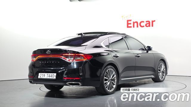 Hyundai Grandeur 2.2 Diesel Premium Special — пробег 187 876 км — фото 2 из 5