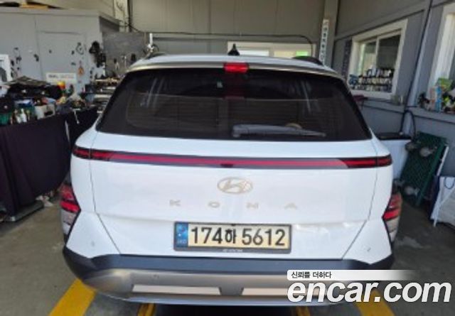 Hyundai Kona Gasoline 2.0 2WD Premium — пробег 76 961 км — фото 2 из 3