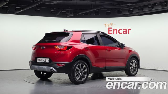 Kia Stonic из Кореи Encar