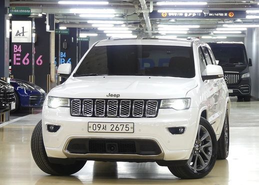 Jeep Cherokee 3.0 Diesel Overland WK2 — пробег 99 324 км — фото 1 из 5
