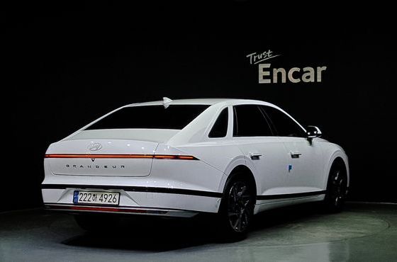 Hyundai Grandeur Premium — пробег 19 036 км — фото 2 из 5