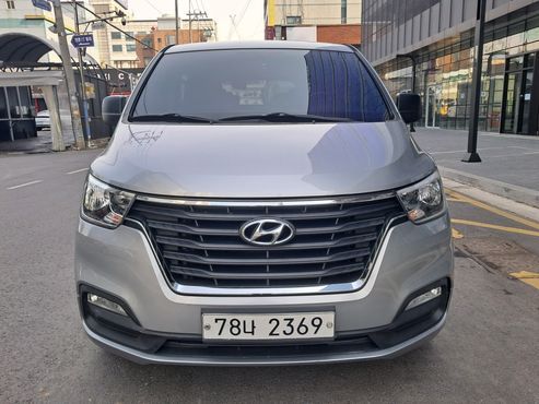 Hyundai Starex Wagon 11-Seater Smart — пробег 130 073 км — фото 1 из 5