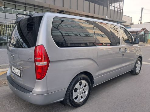 Hyundai Starex Wagon 11-Seater Smart — пробег 130 073 км — фото 4 из 5