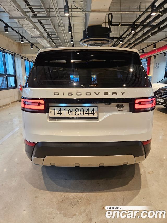 Land Rover Discovery 2.0 SD4 HSE — пробег 90 000 км — фото 4 из 5