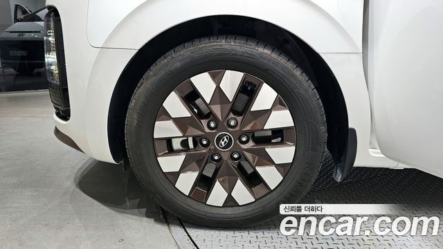 Hyundai Staria из Кореи Encar