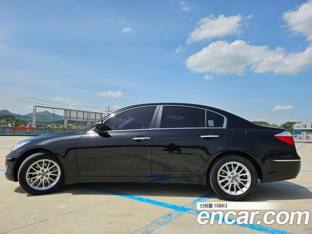 Hyundai Genesis из Кореи Encar