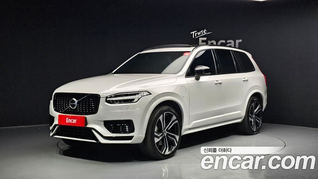 Volvo XC90 T8 R-Design Hybrid — пробег 83 737 км — фото 1 из 5