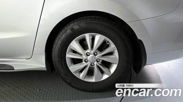 Kia Carnival 11-seater Luxury — пробег 93 941 км — фото 5 из 5