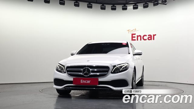 Mercedes-Benz E-Class E300 Avantgarde — пробег 98 024 км — фото 3 из 5