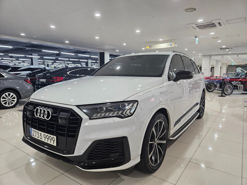 Audi Q7 55 TFSI Quattro Premium — пробег 76 500 км — фото 1 из 5