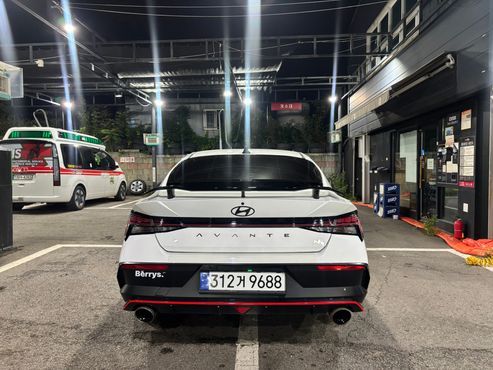 Hyundai AVANTE 2.0 N — пробег 27 000 км — фото 4 из 5