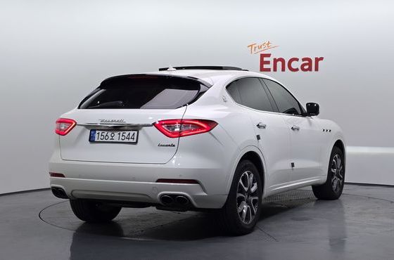 Maserati Levante 3.0 Diesel AWD Luxury — пробег 117 167 км — фото 2 из 5