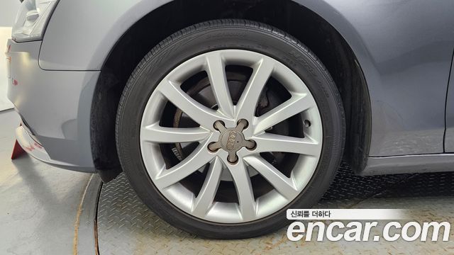 Audi A4 из Кореи Encar