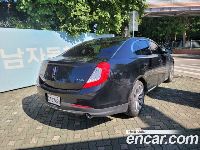 Lincoln MKS 3.7 — пробег 140 000 км — фото 4 из 5