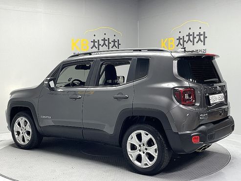 Jeep Renegade 2.0 Diesel Limited High AWD — пробег 112 076 км — фото 2 из 5