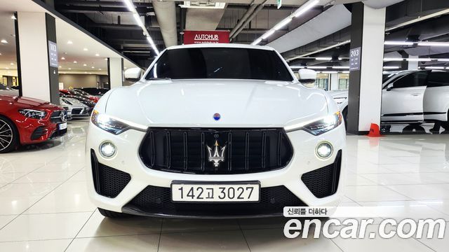 Maserati Levante из Кореи Encar