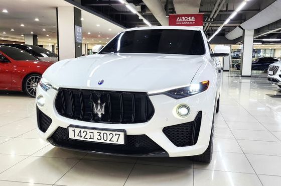 Maserati Levante 3.8 Trofeo — пробег 33 931 км — фото 2 из 5