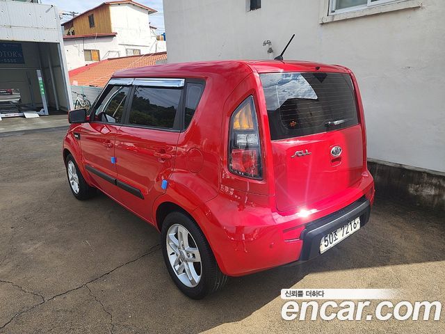 Kia Soul Gasoline 1.6 Smart — пробег 171 737 км — фото 4 из 5