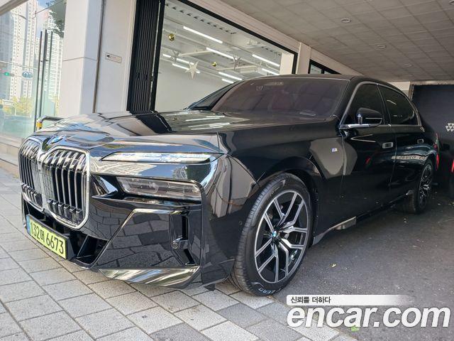 BMW 7-Series 740d xDrive M Sport — пробег 1 627 км — фото 3 из 5