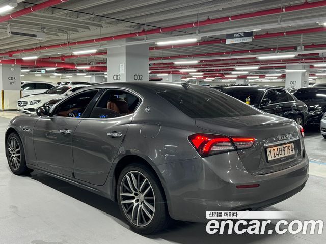 Maserati Ghibli из Кореи Encar