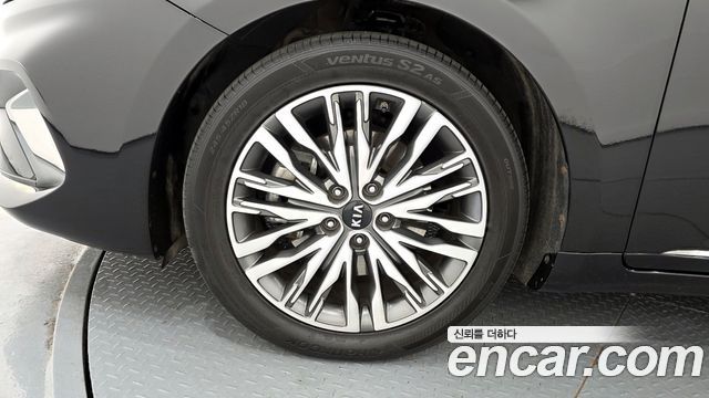 Kia K7 из Кореи Encar