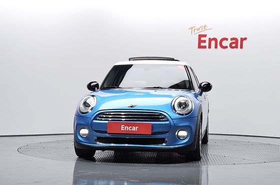 Mini Cooper 5Door HIGH 3rd — пробег 132 897 км — фото 3 из 5