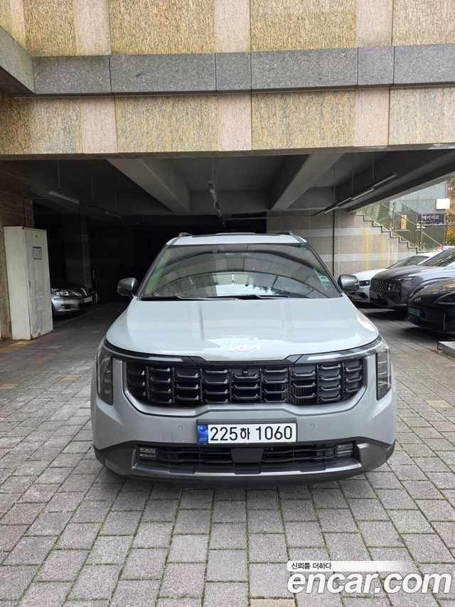 Kia Carnival Gasoline 9-Seater Gravity — пробег 7 000 км — фото 1 из 5