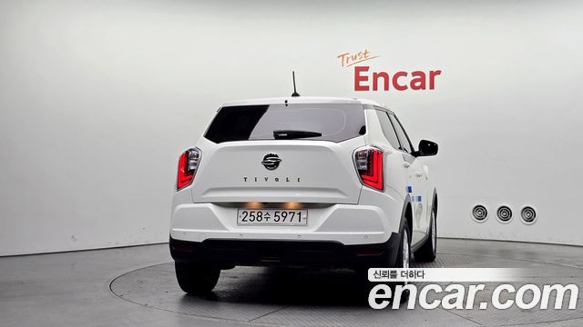 Ssangyong TIBOLI из Кореи Encar