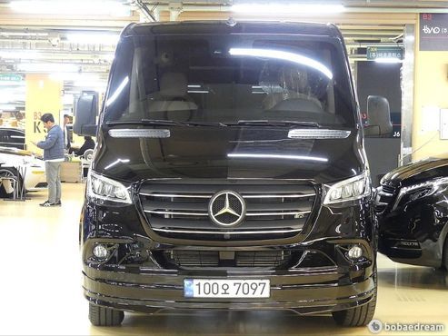 Mercedes-Benz Sprinter 3.0 Diesel W907 — пробег 61 800 км — фото 1 из 5