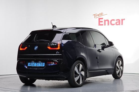 BMW i3 LUX — пробег 44 368 км — фото 2 из 5