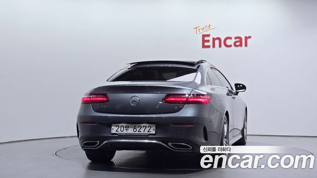 Mercedes-Benz E-Class из Кореи Encar