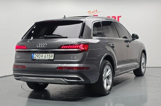 Audi Q7 45 TDI Quattro — пробег 29 471 км — фото 2 из 5