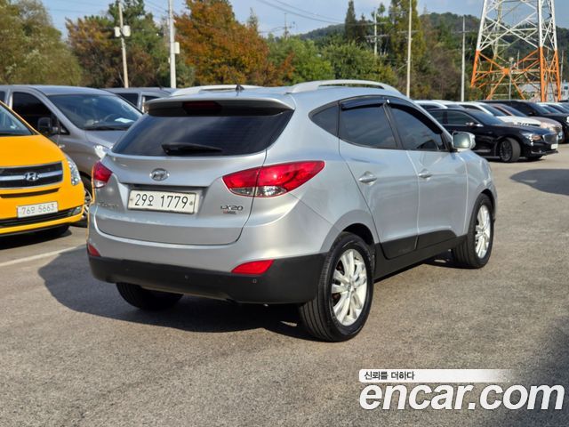 Hyundai Tucson Diesel 2WD LX20 Luxury — пробег 135 000 км — фото 3 из 5