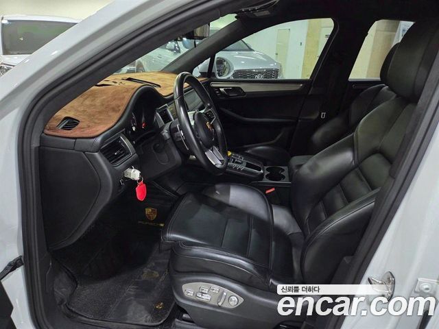 Porsche Macan из Кореи Encar
