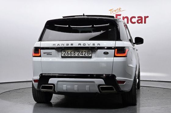 Land Rover Range Rover Sport 3.0 SDV6 HSE Dynamic — пробег 123 416 км — фото 4 из 5