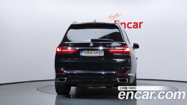 BMW X7 xDrive 40d Design Pure Excellence 7-Seater — пробег 105 154 км — фото 4 из 5