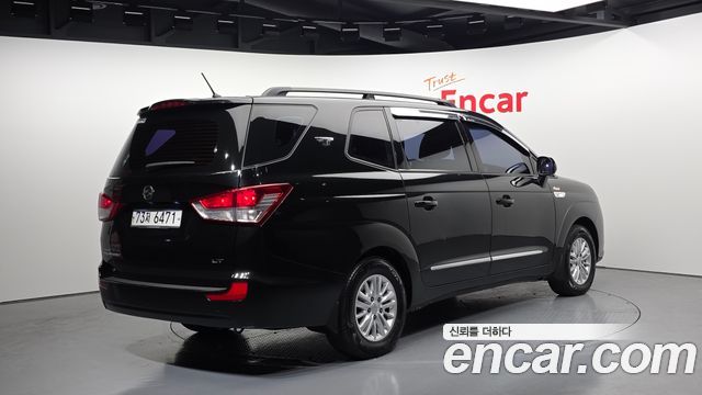 Ssangyong KORANDO 4WD LT 11-seater — пробег 215 954 км — фото 2 из 5