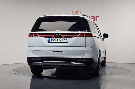 Kia Carnival Gasoline 9-Seater Signature — пробег 47 082 км — фото 4 из 5