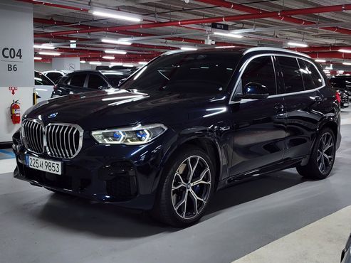 BMW X5 xDrive 45e M Sport — пробег 83 608 км — фото 1 из 5