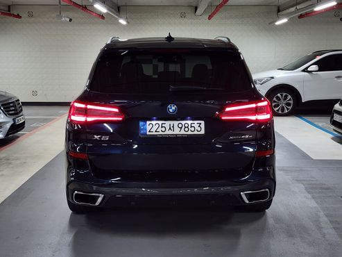 BMW X5 xDrive 45e M Sport — пробег 83 608 км — фото 4 из 5