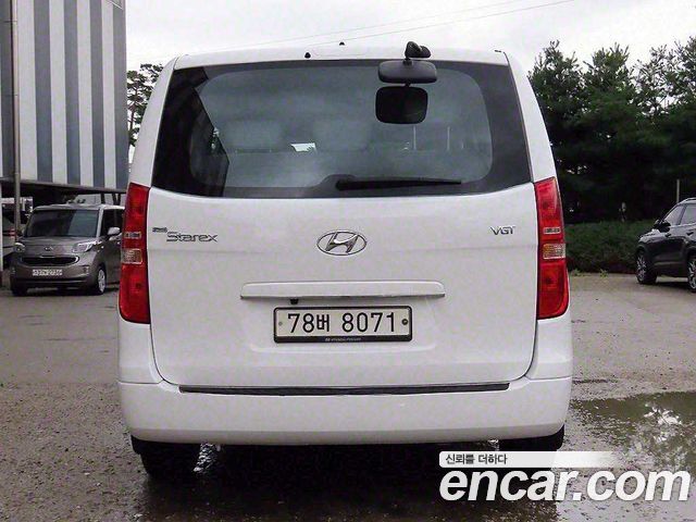 Hyundai Starex 12-Seater Wagon Smart Stardard — пробег 113 491 км — фото 4 из 5