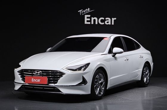 Hyundai Sonata 2.0 Premium Family — пробег 20 773 км — фото 1 из 5
